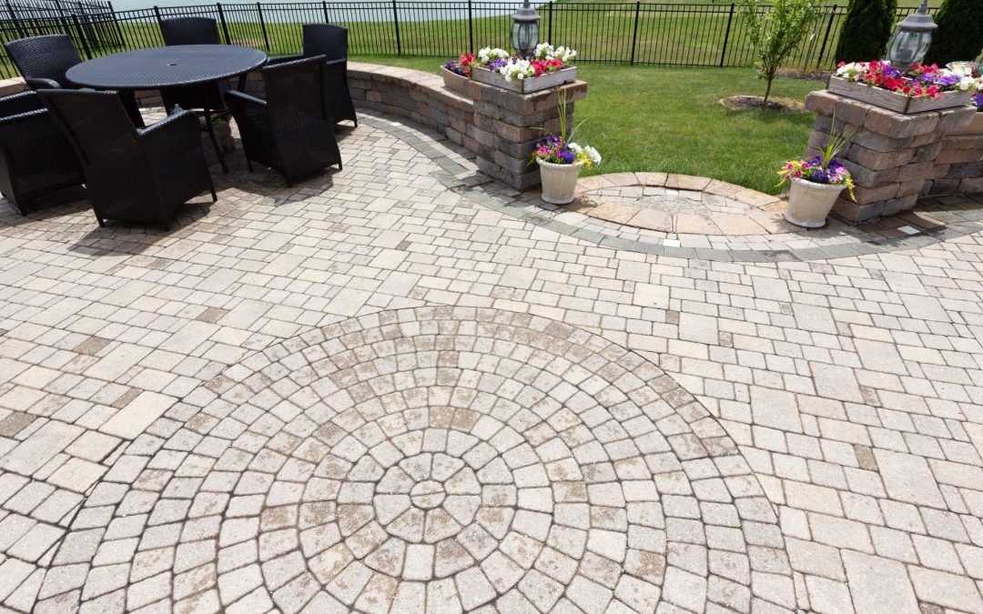 Woodbury, CT | Paver Patios, Walkways, Stone Walls, Outdoor Kitchens | Masonry Construction Contractor